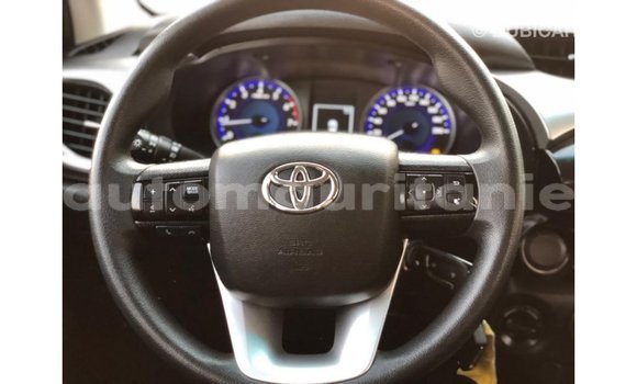 Buy Import Toyota Hilux White Car in Import - Dubai in Adrar Buy Import Toyota Hilux White Car in Import - Dubai in Adrar