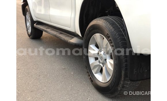 Buy Import Toyota Hilux White Car in Import - Dubai in Adrar Buy Import Toyota Hilux White Car in Import - Dubai in Adrar