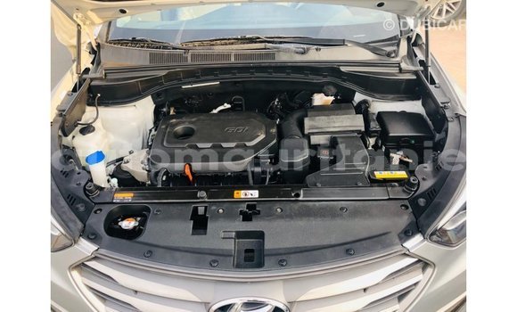 Buy Import Hyundai Santa Fe Other Car in Import - Dubai in Adrar Buy Import Hyundai Santa Fe Other Car in Import - Dubai in Adrar