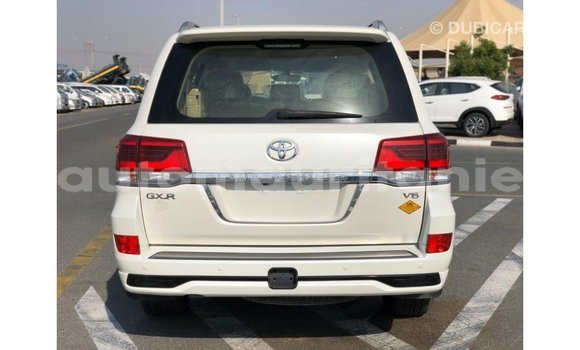 Buy Import Toyota Land Cruiser White Car in Import - Dubai in Adrar Buy Import Toyota Land Cruiser White Car in Import - Dubai in Adrar