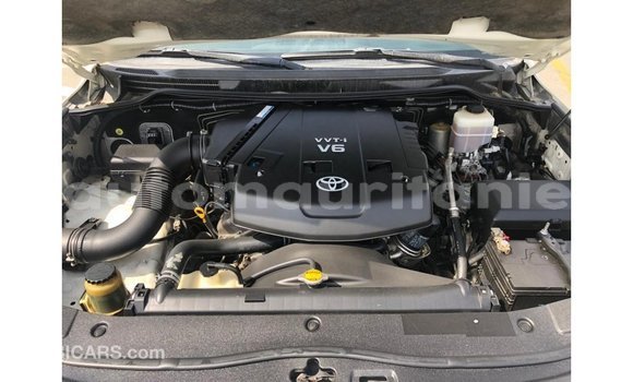 Buy Import Toyota Land Cruiser White Car in Import - Dubai in Adrar Buy Import Toyota Land Cruiser White Car in Import - Dubai in Adrar