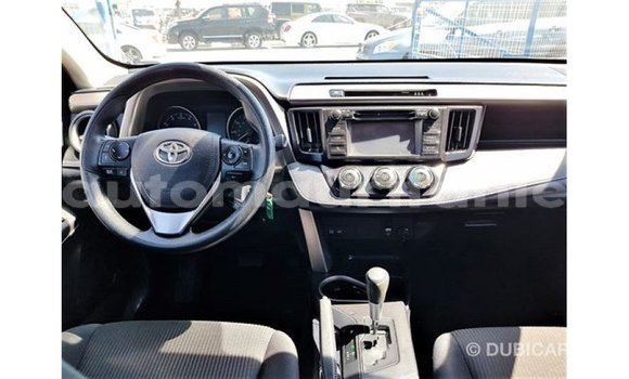 Buy Import Toyota HiAce Blue Truck in Import - Dubai in Adrar Buy Import Toyota HiAce Blue Truck in Import - Dubai in Adrar