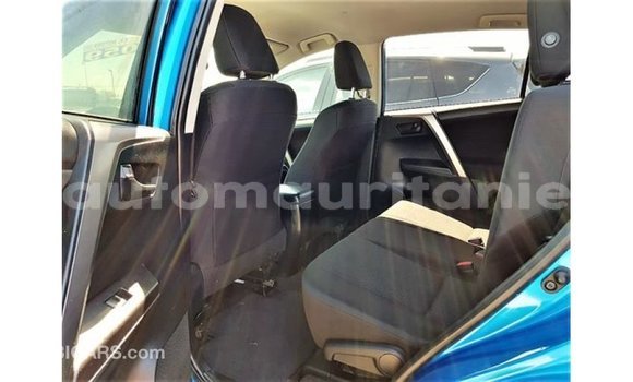Buy Import Toyota HiAce Blue Truck in Import - Dubai in Adrar Buy Import Toyota HiAce Blue Truck in Import - Dubai in Adrar
