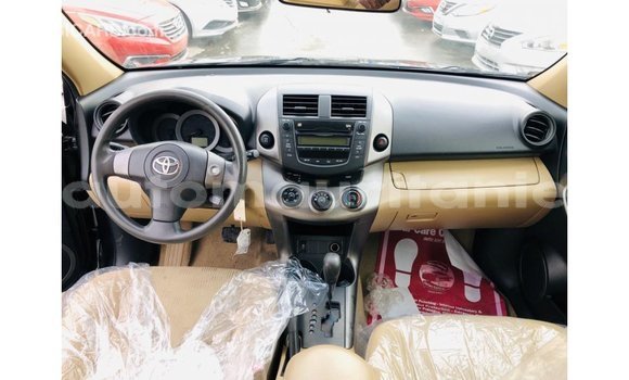 Buy Import Toyota HiAce Black Truck in Import - Dubai in Adrar Buy Import Toyota HiAce Black Truck in Import - Dubai in Adrar