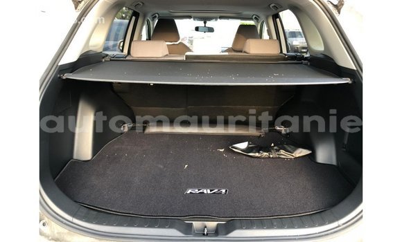 Buy Import Toyota HiAce Other Truck in Import - Dubai in Adrar Buy Import Toyota HiAce Other Truck in Import - Dubai in Adrar