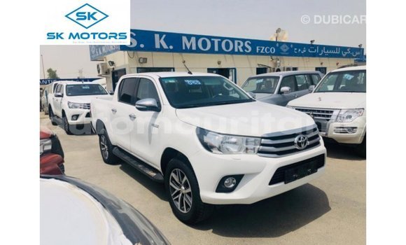 Buy Import Toyota Hilux White Car in Import - Dubai in Adrar Buy Import Toyota Hilux White Car in Import - Dubai in Adrar