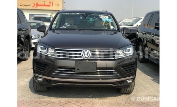 Acheter Import Voiture Volkswagen Touareg Marron à Import - Dubai, Adrar Acheter Import Voiture Volkswagen Touareg Marron à Import - Dubai, Adrar