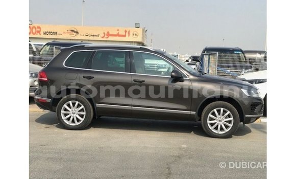 Acheter Import Voiture Volkswagen Touareg Marron à Import - Dubai, Adrar Acheter Import Voiture Volkswagen Touareg Marron à Import - Dubai, Adrar