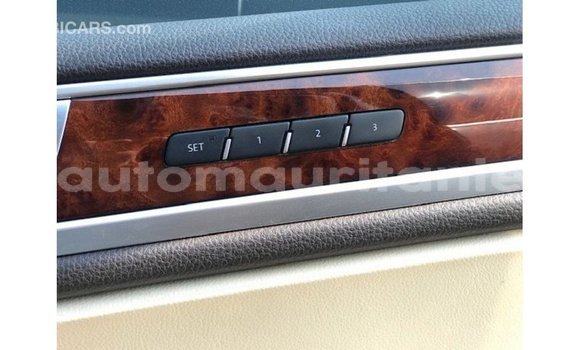 Acheter Import Voiture Volkswagen Touareg Marron à Import - Dubai, Adrar Acheter Import Voiture Volkswagen Touareg Marron à Import - Dubai, Adrar