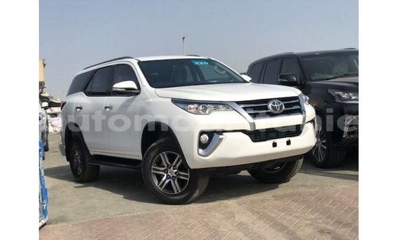 Buy Import Toyota Fortuner White Car in Import - Dubai in Adrar