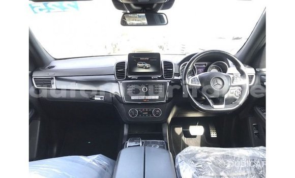 Acheter Import Voiture Mercedes-Benz 190 Blanc à Import - Dubai, Adrar Acheter Import Voiture Mercedes-Benz 190 Blanc à Import - Dubai, Adrar