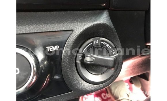 Acheter Import Voiture Toyota Hilux Autre à Import - Dubai, Adrar Acheter Import Voiture Toyota Hilux Autre à Import - Dubai, Adrar