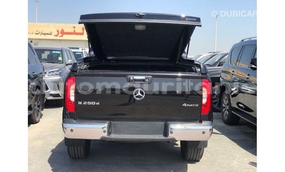 Acheter Import Voiture Mercedes-Benz 250 Noir à Import - Dubai, Adrar Acheter Import Voiture Mercedes-Benz 250 Noir à Import - Dubai, Adrar