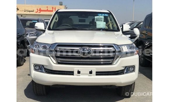 Acheter Import Voiture Toyota Land Cruiser Blanc à Import - Dubai, Adrar Acheter Import Voiture Toyota Land Cruiser Blanc à Import - Dubai, Adrar