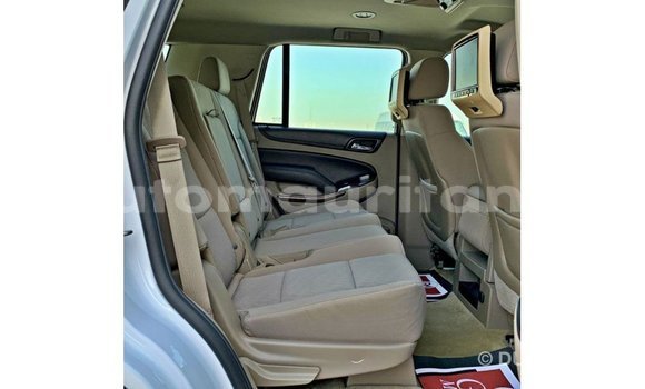 Acheter Import Voiture Chevrolet Tahoe Blanc à Import - Dubai, Adrar Acheter Import Voiture Chevrolet Tahoe Blanc à Import - Dubai, Adrar