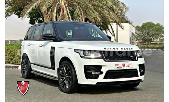 Acheter Import Voiture Land Rover Range Rover Blanc à Import - Dubai, Adrar Acheter Import Voiture Land Rover Range Rover Blanc à Import - Dubai, Adrar