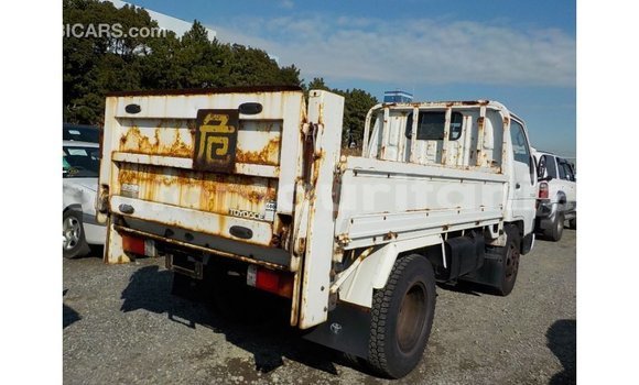 Acheter Import Utilitaire Toyota Dyna Blanc à Import - Dubai, Adrar Acheter Import Utilitaire Toyota Dyna Blanc à Import - Dubai, Adrar