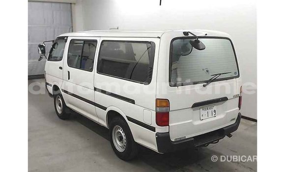 Acheter Import Voiture Toyota Hiace Blanc à Import - Dubai, Adrar Acheter Import Voiture Toyota Hiace Blanc à Import - Dubai, Adrar