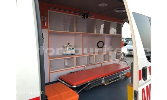 Buy Import Toyota Hiace White Car in Import - Dubai in Adrar Buy Import Toyota Hiace White Car in Import - Dubai in Adrar