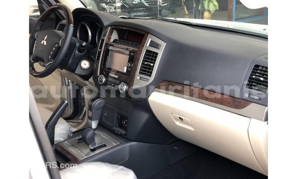 Buy Import Mitsubishi Pajero Other Car in Import - Dubai in Adrar Buy Import Mitsubishi Pajero Other Car in Import - Dubai in Adrar