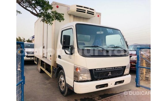 Buy Import Mitsubishi Carisma White Car in Import - Dubai in Adrar Buy Import Mitsubishi Carisma White Car in Import - Dubai in Adrar
