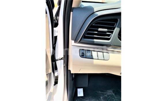 Buy Import Hyundai Elantra White Car in Import - Dubai in Adrar Buy Import Hyundai Elantra White Car in Import - Dubai in Adrar