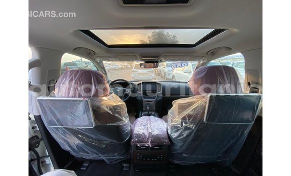 Buy Import Toyota DA White Truck in Import - Dubai in Adrar Buy Import Toyota DA White Truck in Import - Dubai in Adrar