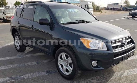 Acheter Import Utilitaire Toyota HiAce Vert à Import - Dubai, Adrar Acheter Import Utilitaire Toyota HiAce Vert à Import - Dubai, Adrar