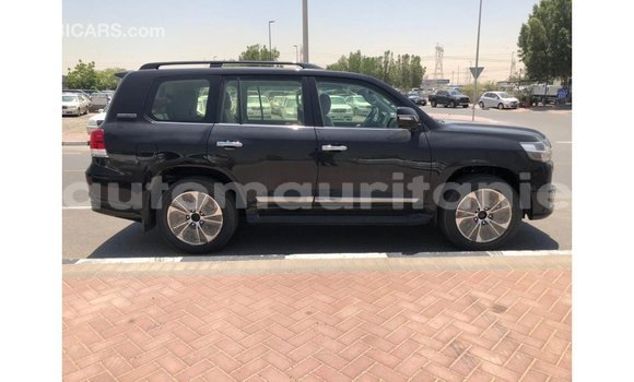 Buy Import Toyota Land Cruiser Black Car in Import - Dubai in Adrar Buy Import Toyota Land Cruiser Black Car in Import - Dubai in Adrar