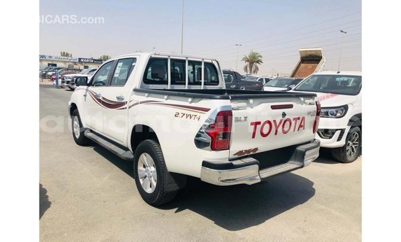 Buy Import Toyota Hilux White Car in Import - Dubai in Adrar Buy Import Toyota Hilux White Car in Import - Dubai in Adrar