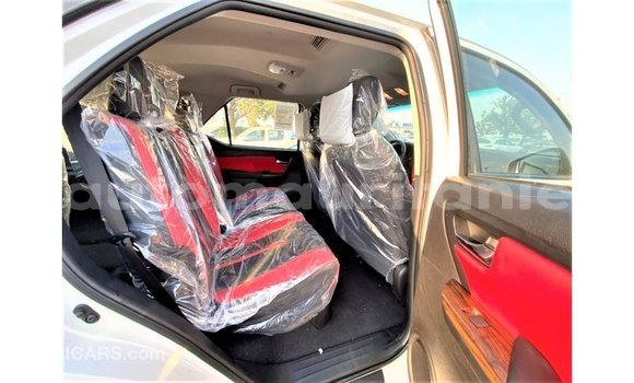 Buy Import Toyota Fortuner White Car in Import - Dubai in Adrar Buy Import Toyota Fortuner White Car in Import - Dubai in Adrar