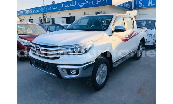 Buy Import Toyota Hilux White Car in Import - Dubai in Adrar Buy Import Toyota Hilux White Car in Import - Dubai in Adrar