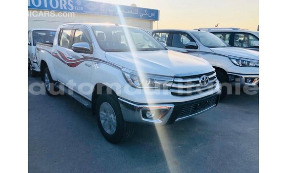 Buy Import Toyota Hilux White Car in Import - Dubai in Adrar Buy Import Toyota Hilux White Car in Import - Dubai in Adrar