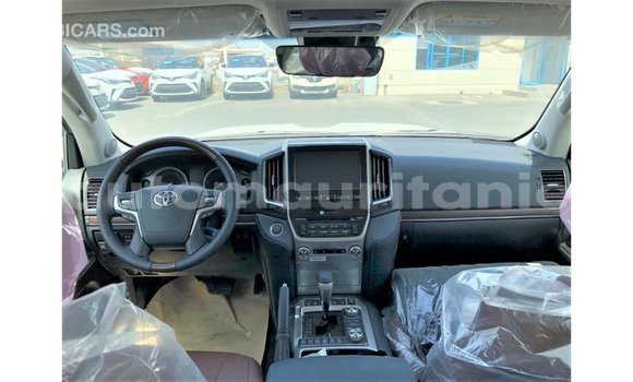 Buy Import Toyota Land Cruiser White Car in Import - Dubai in Adrar Buy Import Toyota Land Cruiser White Car in Import - Dubai in Adrar