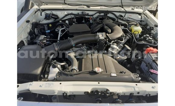 Buy Import Toyota Land Cruiser White Car in Import - Dubai in Adrar Buy Import Toyota Land Cruiser White Car in Import - Dubai in Adrar