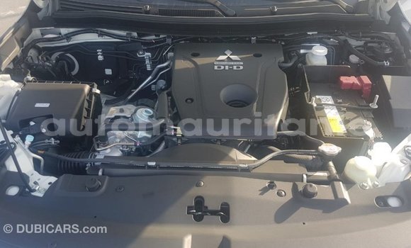 Buy Import Mitsubishi L200 White Car in Import - Dubai in Adrar Buy Import Mitsubishi L200 White Car in Import - Dubai in Adrar