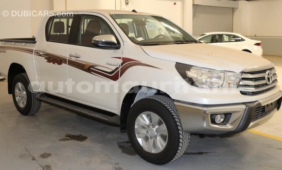 Buy Import Toyota Hilux White Car in Import - Dubai in Adrar Buy Import Toyota Hilux White Car in Import - Dubai in Adrar