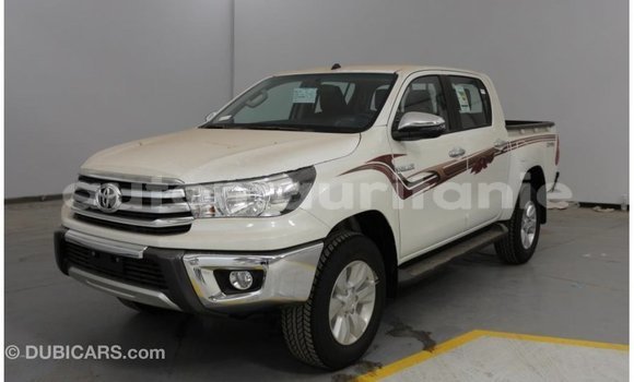 Buy Import Toyota Hilux White Car in Import - Dubai in Adrar Buy Import Toyota Hilux White Car in Import - Dubai in Adrar