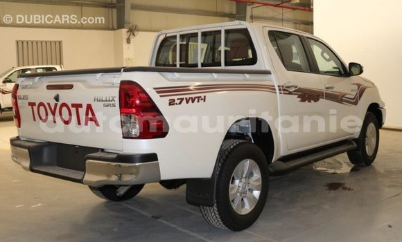 Buy Import Toyota Hilux White Car in Import - Dubai in Adrar Buy Import Toyota Hilux White Car in Import - Dubai in Adrar