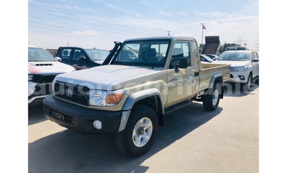 Buy Import Toyota Land Cruiser Beige Car in Import - Dubai in Adrar Buy Import Toyota Land Cruiser Beige Car in Import - Dubai in Adrar