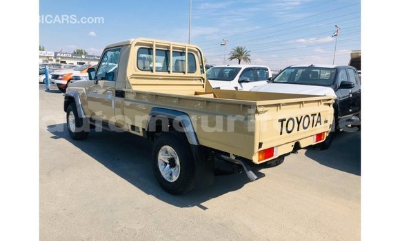 Buy Import Toyota Land Cruiser Beige Car in Import - Dubai in Adrar Buy Import Toyota Land Cruiser Beige Car in Import - Dubai in Adrar