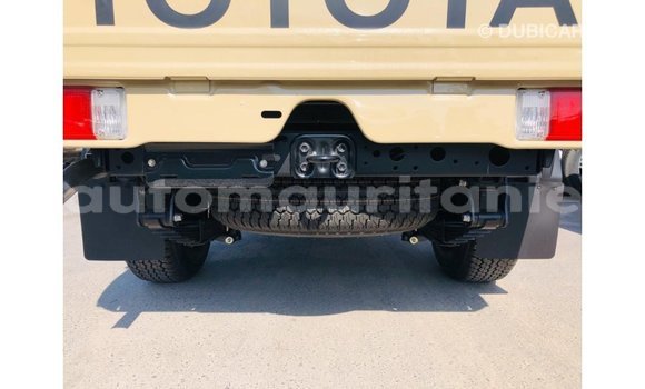Buy Import Toyota Land Cruiser Beige Car in Import - Dubai in Adrar Buy Import Toyota Land Cruiser Beige Car in Import - Dubai in Adrar