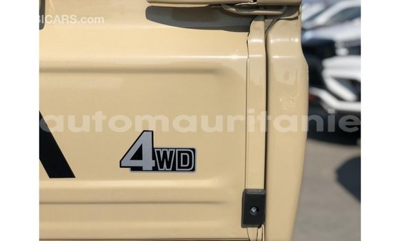 Buy Import Toyota Land Cruiser Beige Car in Import - Dubai in Adrar Buy Import Toyota Land Cruiser Beige Car in Import - Dubai in Adrar