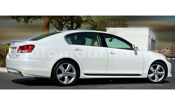 Acheter Import Voiture Lexus GS Blanc à Import - Dubai, Adrar Acheter Import Voiture Lexus GS Blanc à Import - Dubai, Adrar