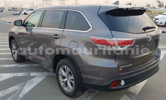 Acheter Import Voiture Toyota Highlander Autre à Import - Dubai, Adrar Acheter Import Voiture Toyota Highlander Autre à Import - Dubai, Adrar