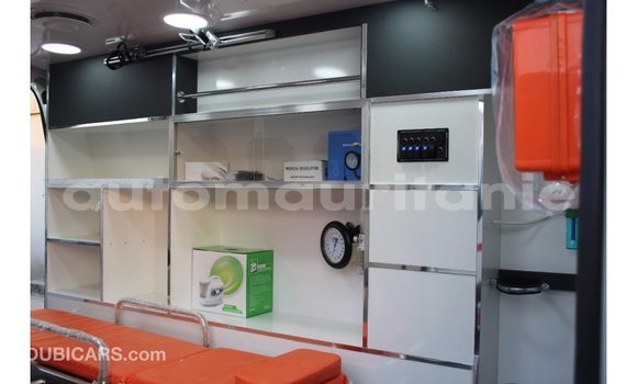 Buy Import Toyota Hiace White Car in Import - Dubai in Adrar Buy Import Toyota Hiace White Car in Import - Dubai in Adrar