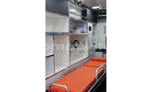 Buy Import Toyota Hiace White Car in Import - Dubai in Adrar Buy Import Toyota Hiace White Car in Import - Dubai in Adrar