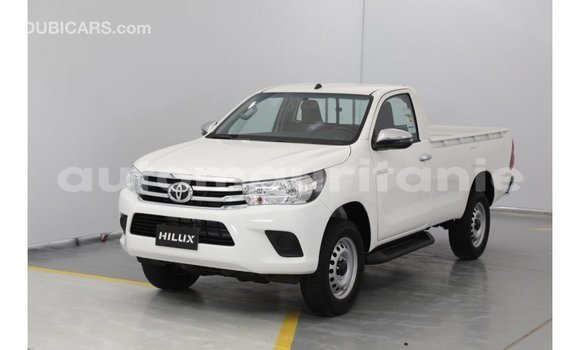 Buy Import Toyota Hilux White Car in Import - Dubai in Adrar Buy Import Toyota Hilux White Car in Import - Dubai in Adrar