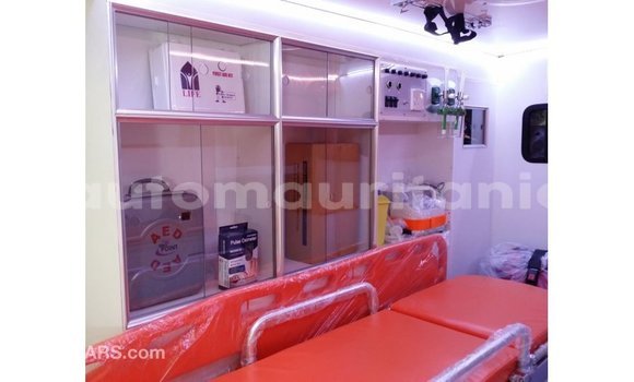 Buy Import Toyota Hiace White Car in Import - Dubai in Adrar Buy Import Toyota Hiace White Car in Import - Dubai in Adrar