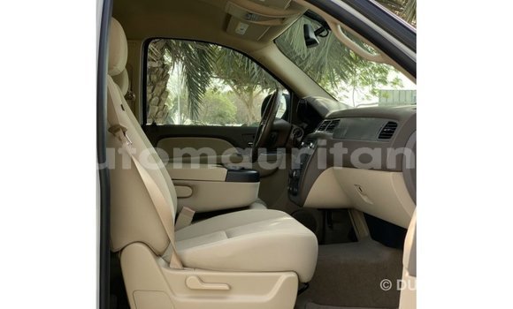 Acheter Import Voiture Chevrolet Tahoe Blanc à Import - Dubai, Adrar Acheter Import Voiture Chevrolet Tahoe Blanc à Import - Dubai, Adrar